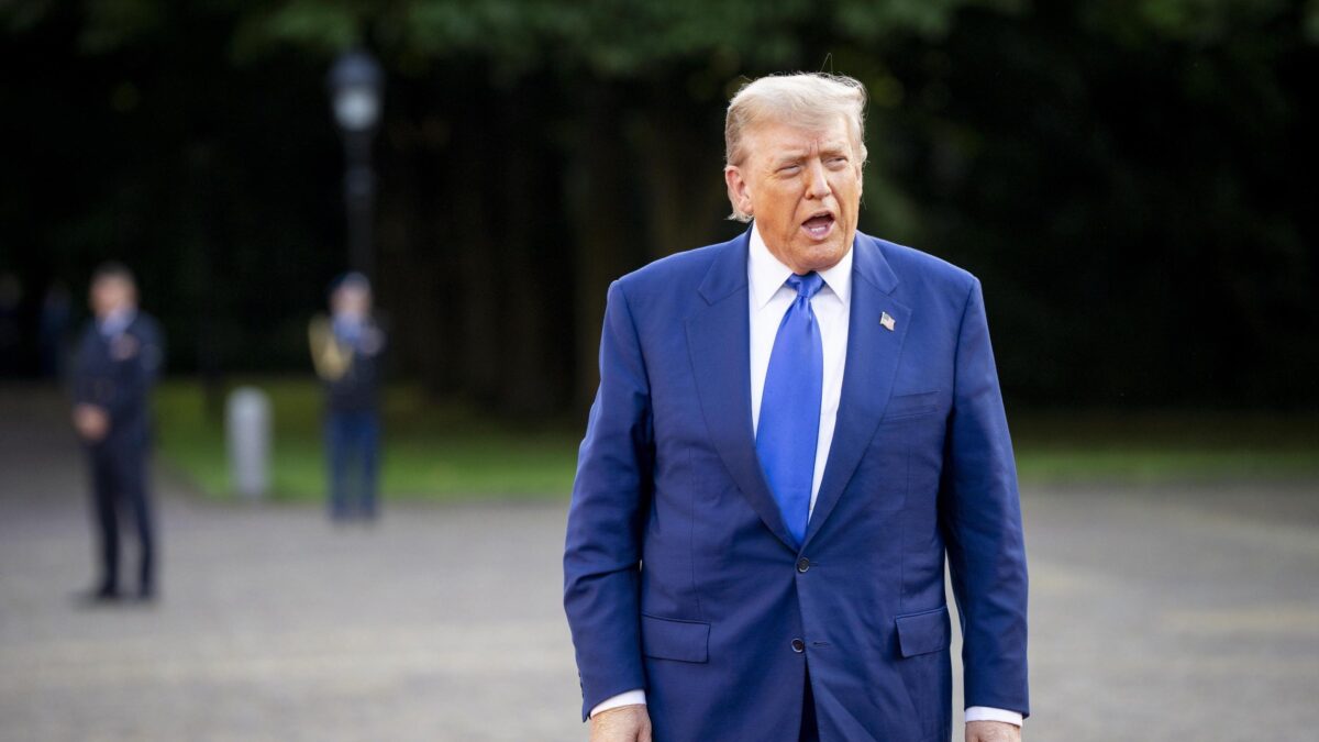 Trump striglia Netanyahu e blocca i raid