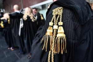 Incostituzionali sono quelle toghe che vogliono disapplicare le leggi