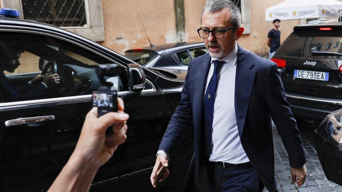 Andrea Delmastro: «Azione penale obbligatoria? Meglio indicare priorità ai pm»
