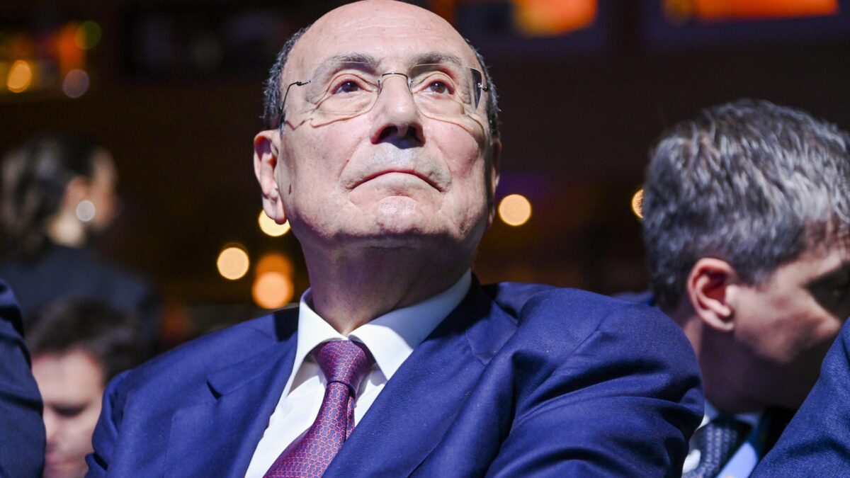 Caro Schifani, ha creato l’isola dei consulenti