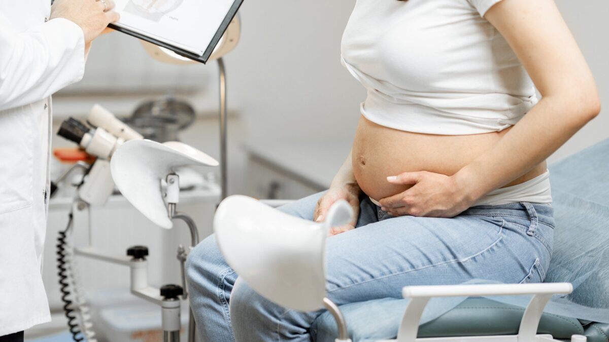Sinistra contro le cliniche private. Ma se fanno aborti sono intoccabili