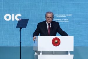 I pasdaran liquidano i negoziatori europei