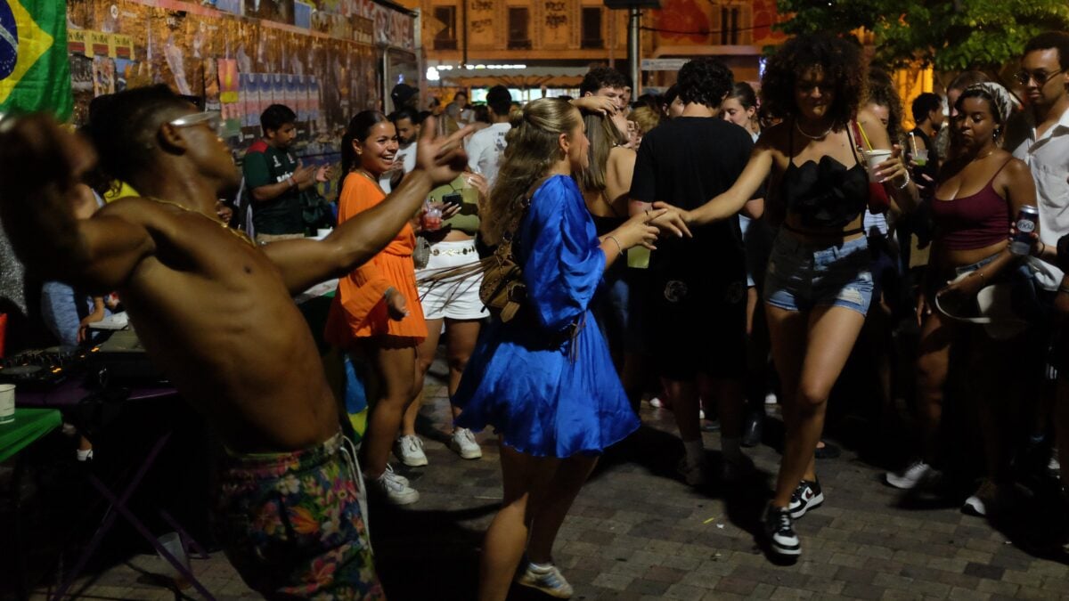 Maranza francesi iniettano droghe a 150 ragazze