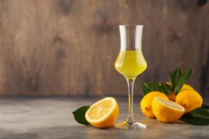 Dal sole di Sorrento a Hollywood. Limoncello, un liquore che sa d’Italia