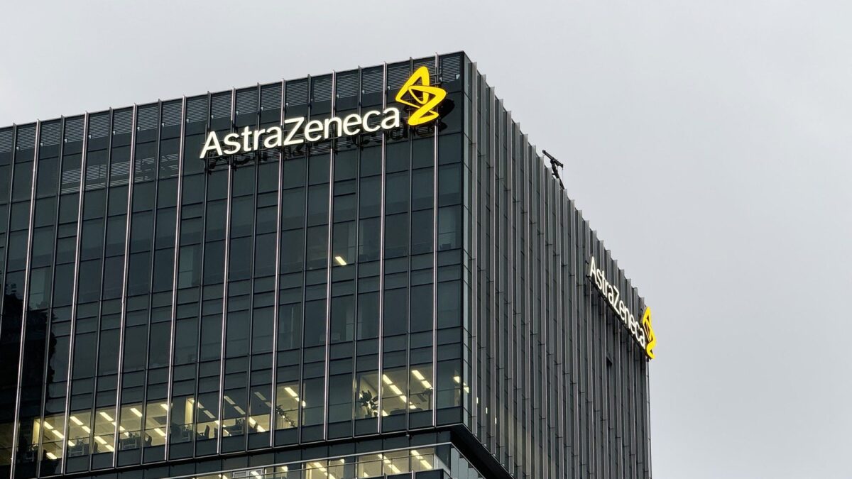 Riconosciuto il danno da Astrazeneca: indennizzo mensile di 6.400 euro