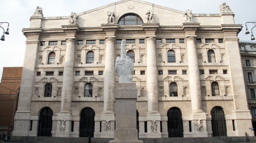 Dopo l’Iran niente panico in Borsa. Crolla il petrolio, tiene l’oro