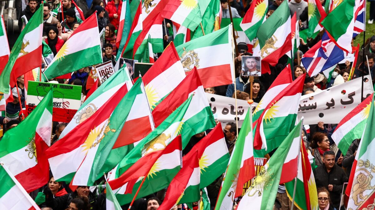 Per il cambio di regime bisogna unire i ribelli