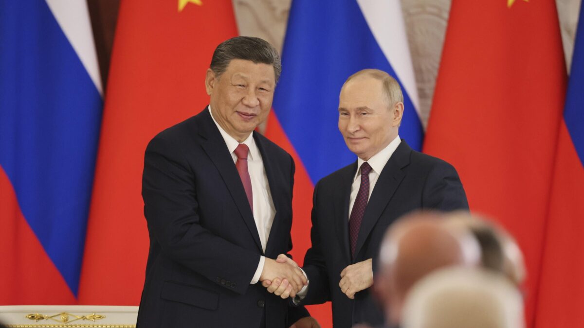 Cina e Russia stabilizzatori? Telefonata tra Putin e Xi: «Priorità è cessate il fuoco»
