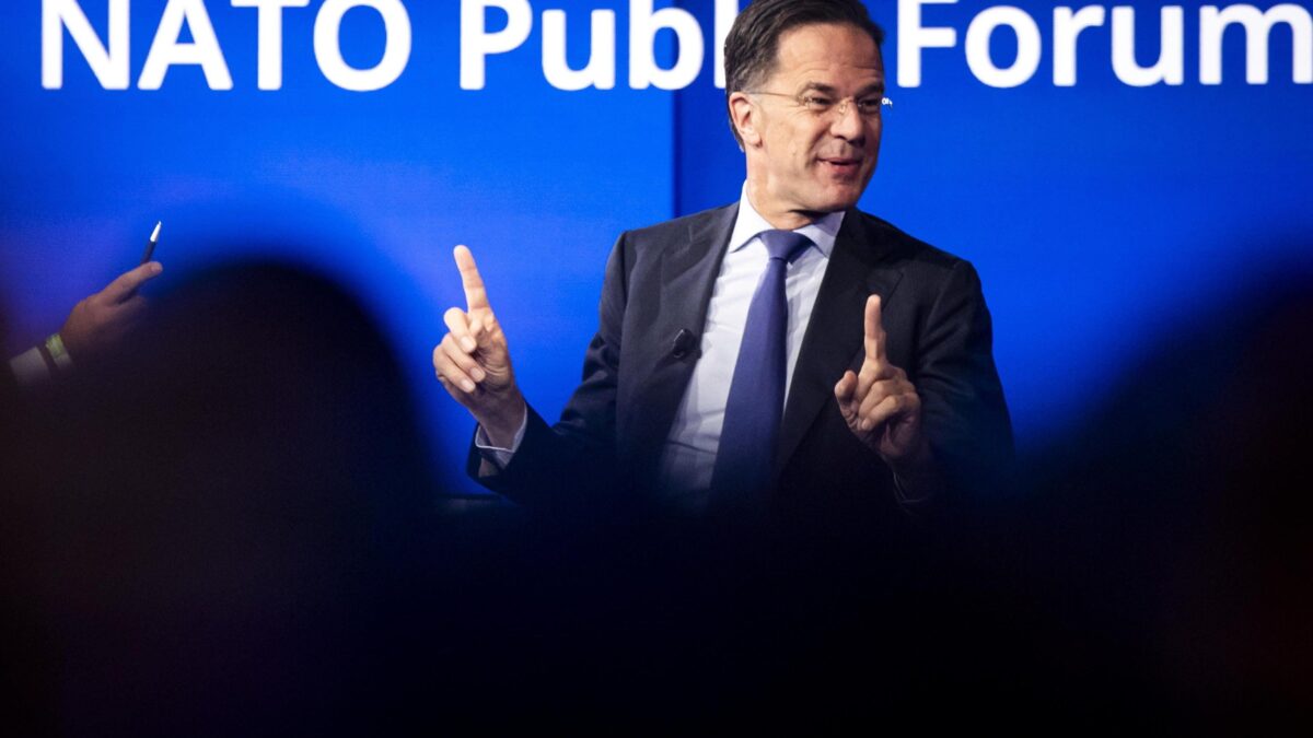 Spesa del 5% del Pil in armi: Rutte minimizza: «Nessuna deroga». Ma il caso Sánchez tiene banco