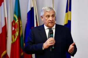 Dal cdm aiuti a lavoratrici e ricerca ma sul terzo mandato nulla di fatto