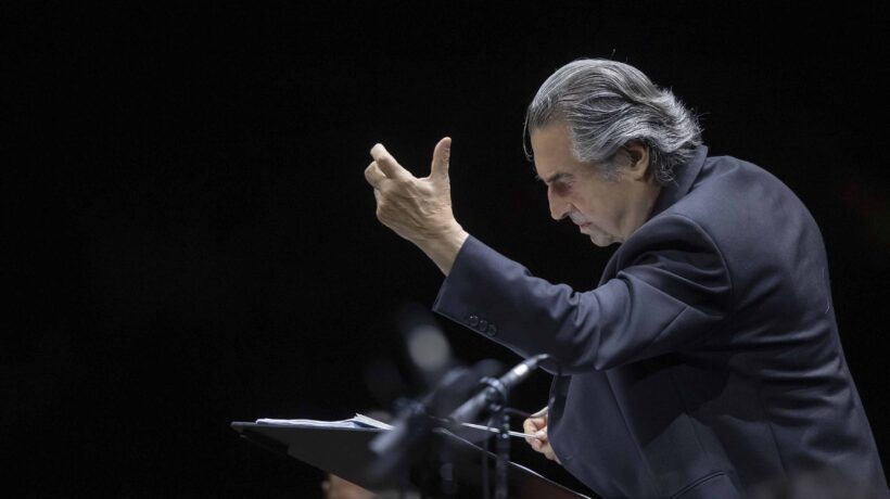 Riccardo Muti: «Credo nell’Europa culturale, più importante di euro e Ue. Sul riarmo si ascolti il Papa»
