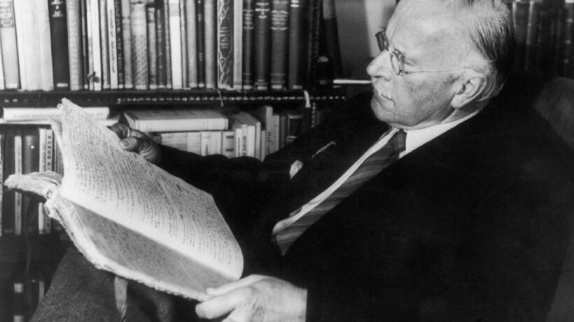 Il mio grazie a Jung per avere liberato dalla gabbia di Freud Dio e la natura