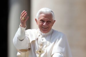 Bisogna cambiare il cuore dell’uomo per resistere alle dittature culturali