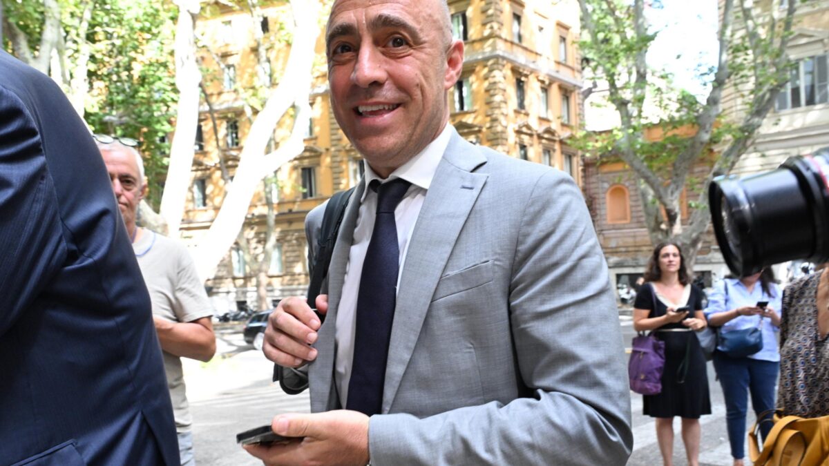 A Taranto sindaco «licenziato» dagli attivisti green