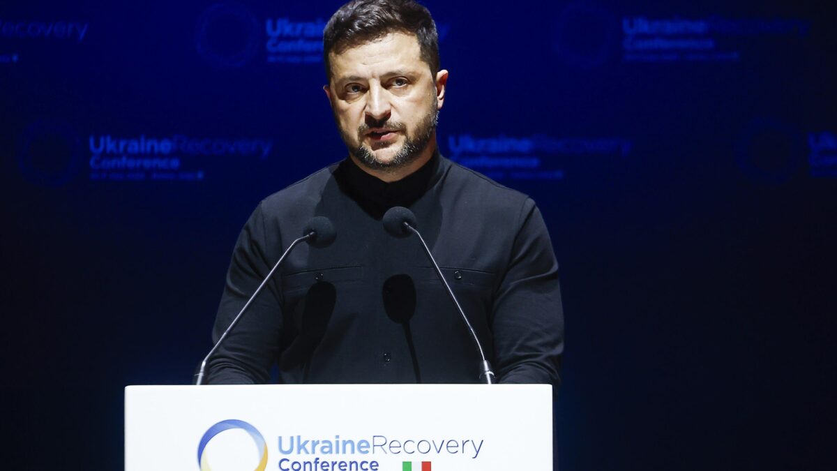 I jet per Zelensky passano dalla Nato. Che poi rimborsa al 100% gli States