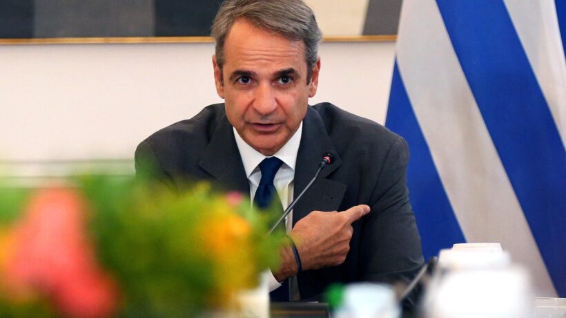 Troppi sbarchi: la Grecia ferma l’accoglienza