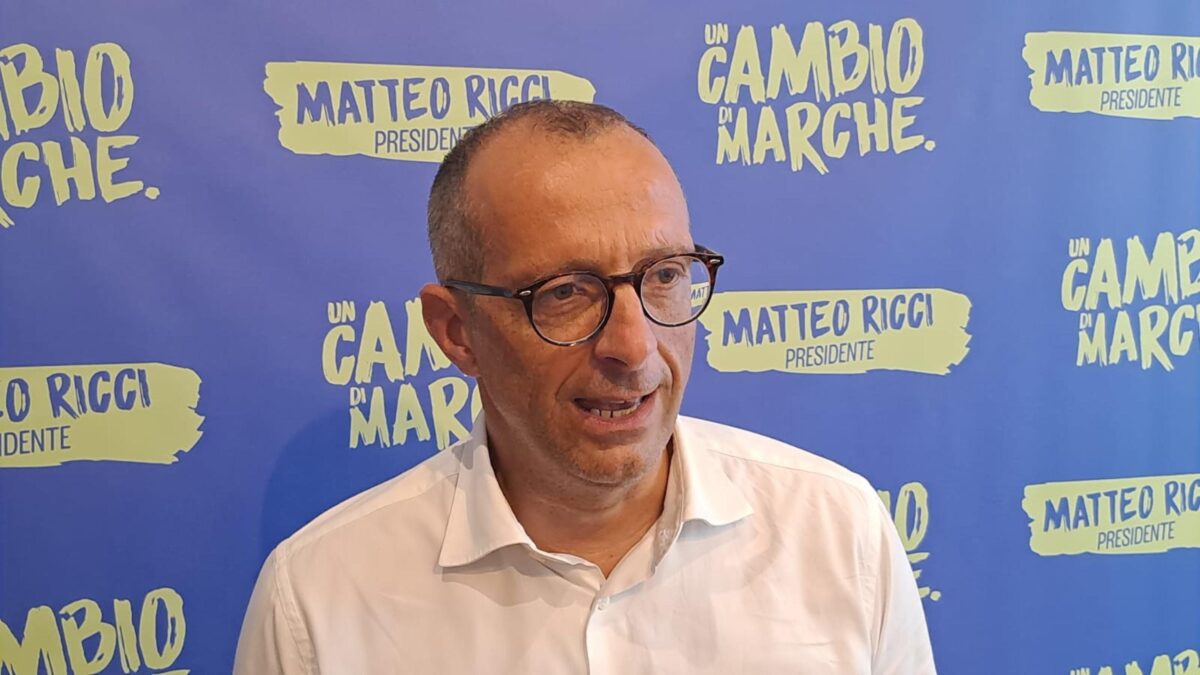 «Ci chiedevano di pagare in nero». Tutta la verità sulle cene di Ricci