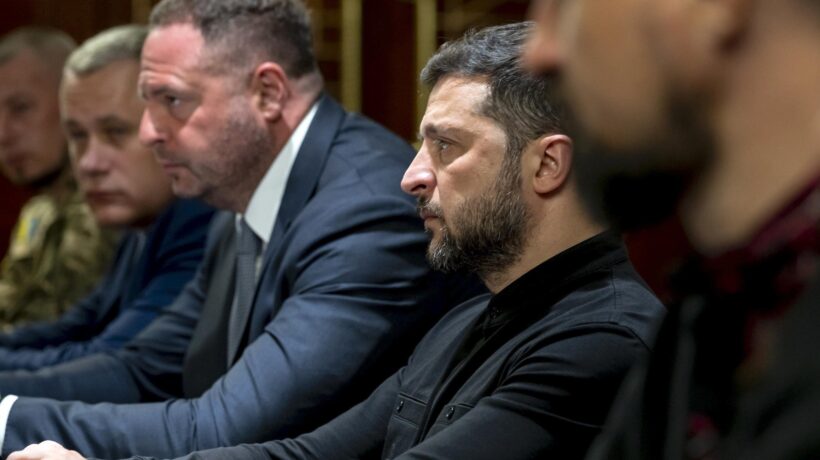 Le proteste bloccano il «democratico» Zelensky: dietrofront sull’anti-corruzione