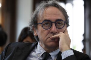 Bonelli & C. gridano subito al lupo. Il giudice obbliga Glovo a trattare