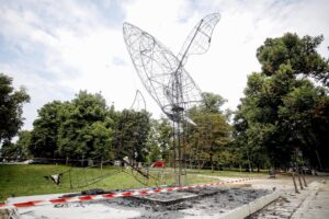 Piromane egiziano brucia l’ecototem. Ma per Boeri la colpa è «del caldo»