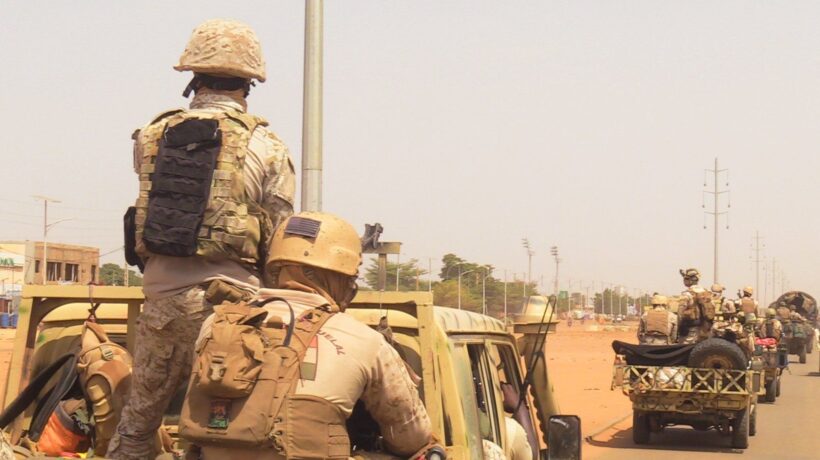 Macron perde pezzi e si gioca l’impero. I militari francesi lasciano il Senegal