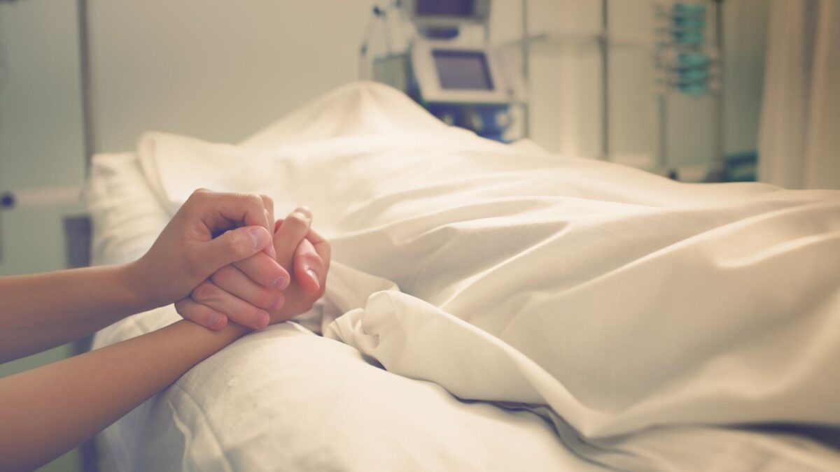 Ecco perché è pericoloso fare una legge sulla «morte assistita»