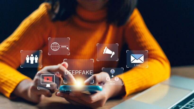 Le Destre spinte dalle bufale in Rete? «È una fake news»