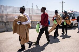 Frodi sui flussi dei migranti, dieci arresti