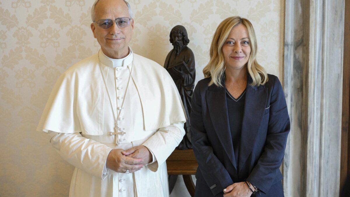 Pace, bioetica e Rerum novarum 2.0. Meloni rinsalda l’asse Chigi-Vaticano