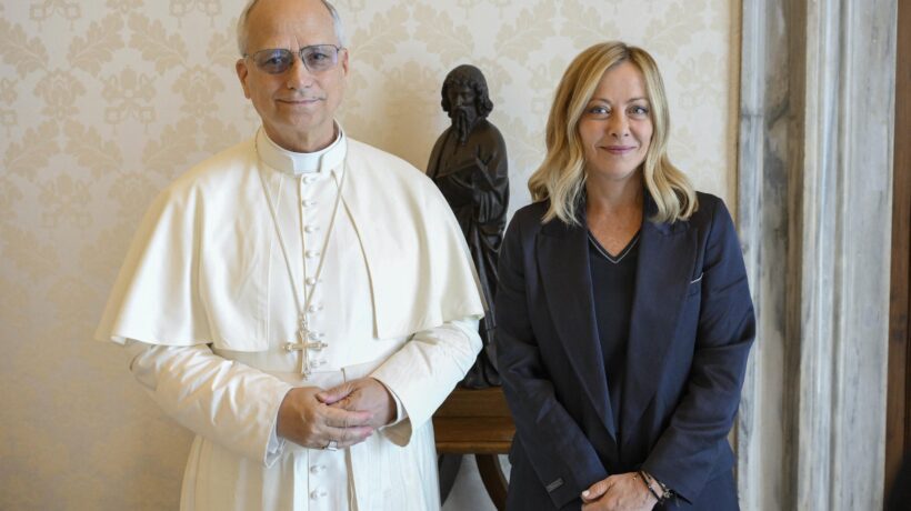 Pace, bioetica e Rerum novarum 2.0. Meloni rinsalda l’asse Chigi-Vaticano
