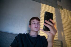 Allarme ansia per i nativi digitali. Ma la loro è solo fame di realtà