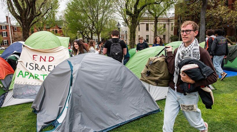 Le università si piegano a The Donald: multe milionarie e addio «diversità»
