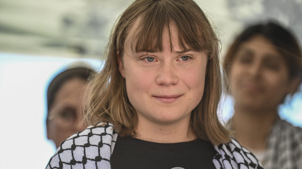 Greta ci riprova con la nave delle Ong: «Rompiamo l’assedio della Striscia»