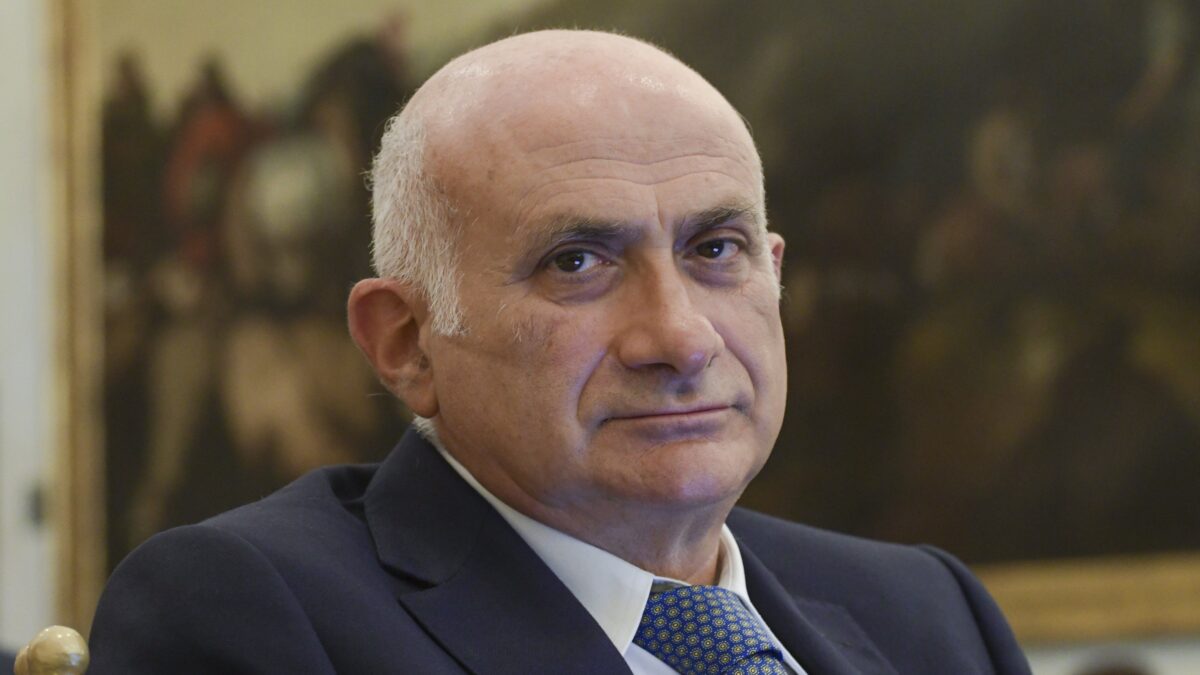 La cupola dei vaccini frigna ma tace sugli sbagli commessi