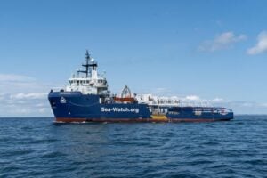 Sea-Watch accusa Frontex: smentita