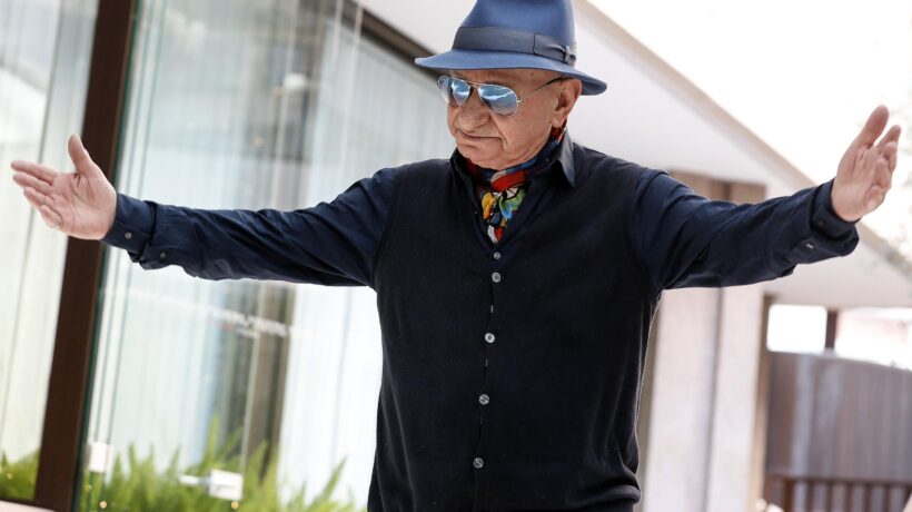 Nicola Di Bari: «Ho cantato Charlot e riso con Zalone»