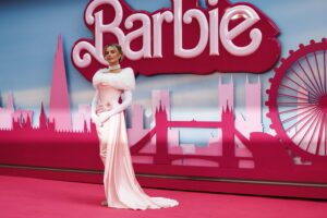 «Barbie modello femminile impuro». In Francia gli islamici la censurano