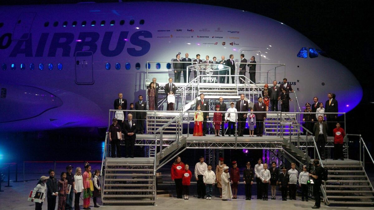 L’antenna cinese spunta vicino ad Airbus: Parigi indaga su Emposat. E l’Europa alza il livello d’allerta