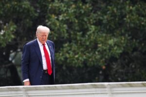L’Europa in scia a Trump sfida l’Iran. «Tornino le sanzioni per il nucleare»