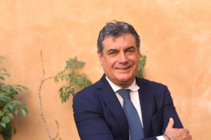 Fece il Tso al diciottenne anti-mask: Ricci lo vuole