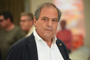 E Anelli gioca a fare il pluralista: «Ok al confronto. Ma al Nitag no…»