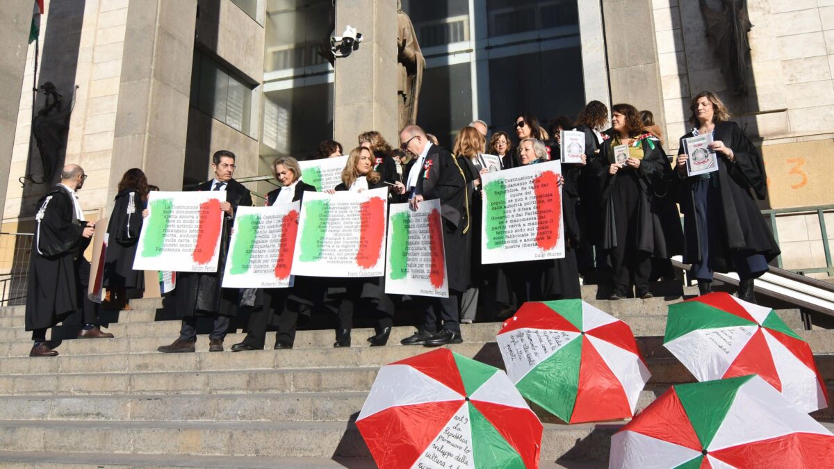 Ong, porti chiusi, protocollo Albania. Per i giudici ogni scusa è buona