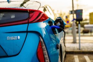 Automobili ibride, l’inganno dell’efficienza