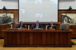 Boccata d’ossigeno per l’Ilva: c’è intesa sull’acciaio «pulito». Ma non si sa quando
