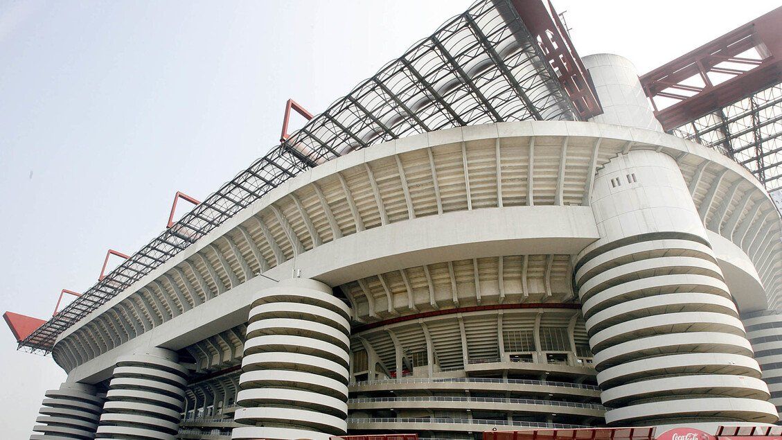 San Siro, il Comitato Sì Meazza denuncia: «Opere abusive e irregolarità nella delibera di vendita»