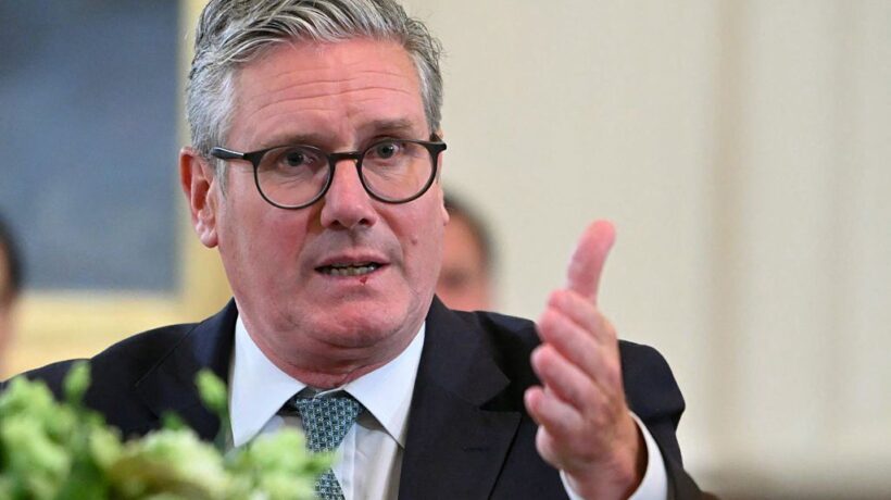 Starmer fa l’identitario (ma solo a parole)