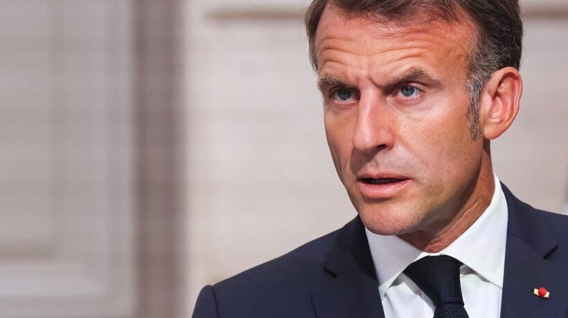 Macron e i suoi ora lo dicono: la democrazia è un problema