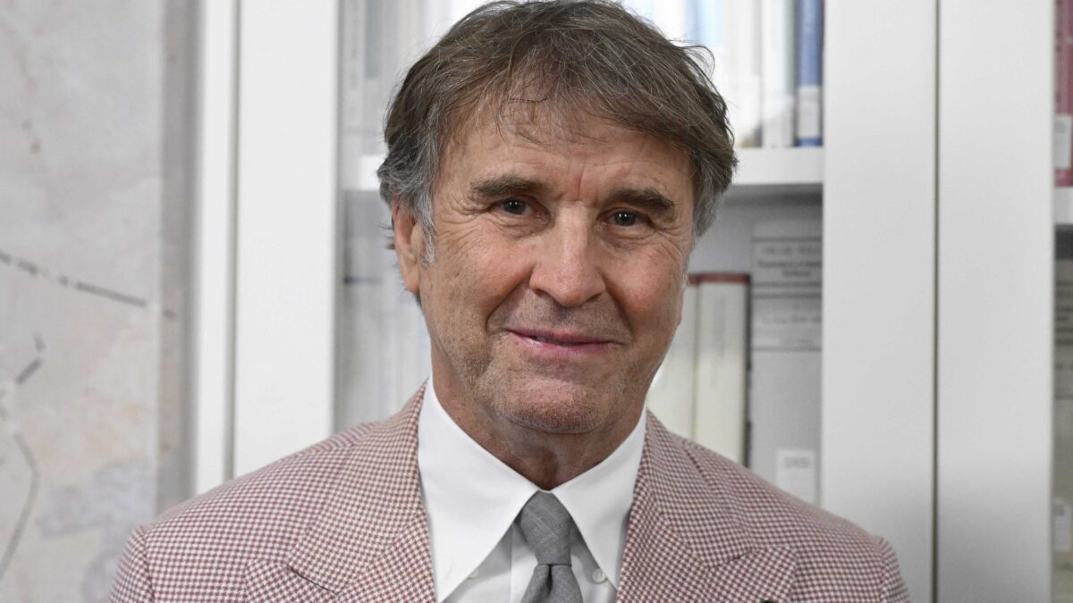 I fondi speculativi «spogliano» Cucinelli: sanzioni russe violate. Titolo giù del 17%