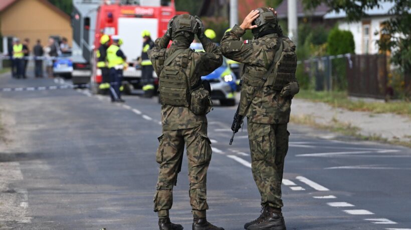 Droni russi in Polonia. Tusk chiama la Nato e Roma invia i suoi jet