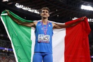 Atletica, Dallavalle argento nel triplo